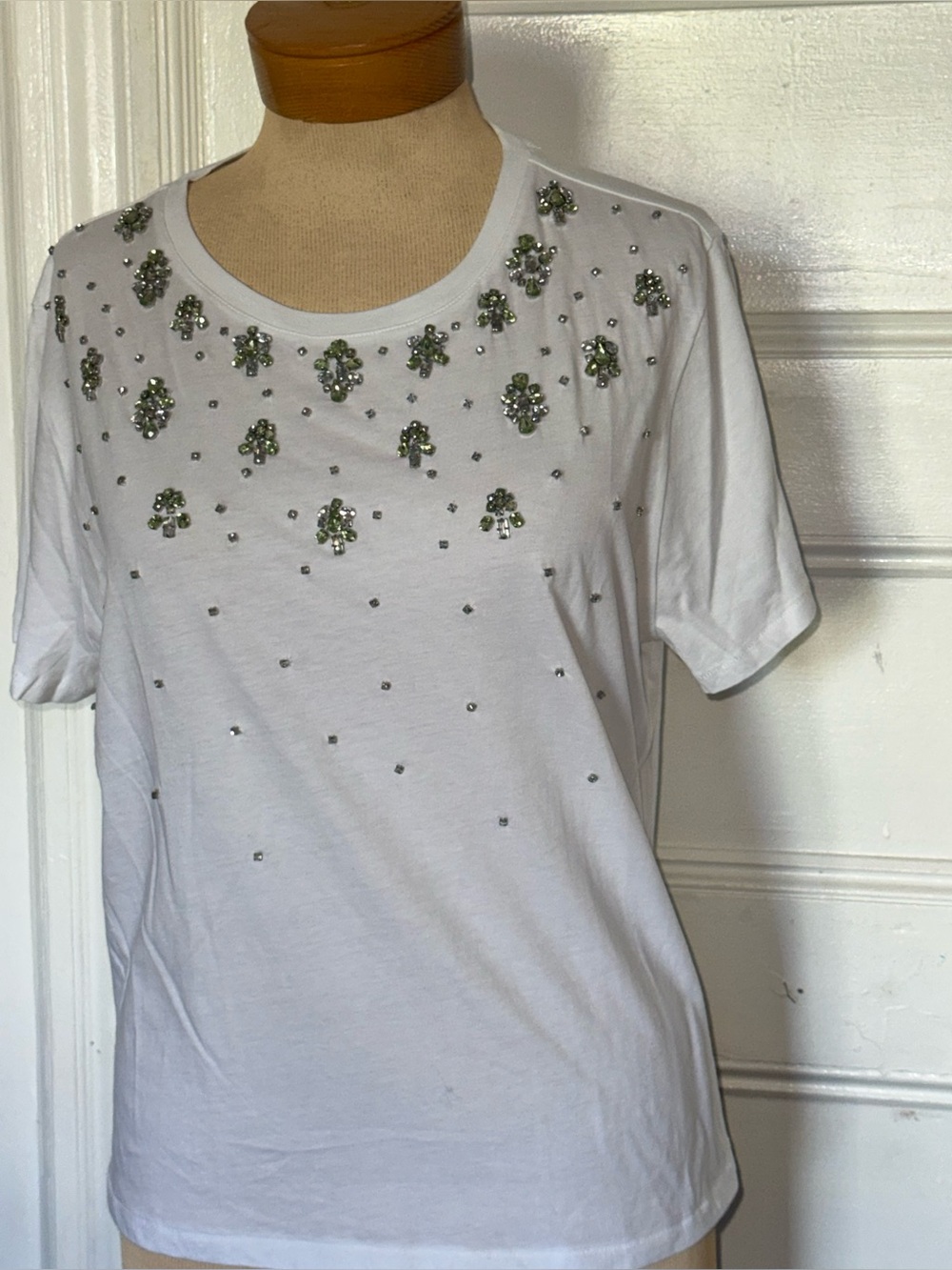 J.Crew Embellished White Short Sleeve Tee size xL
